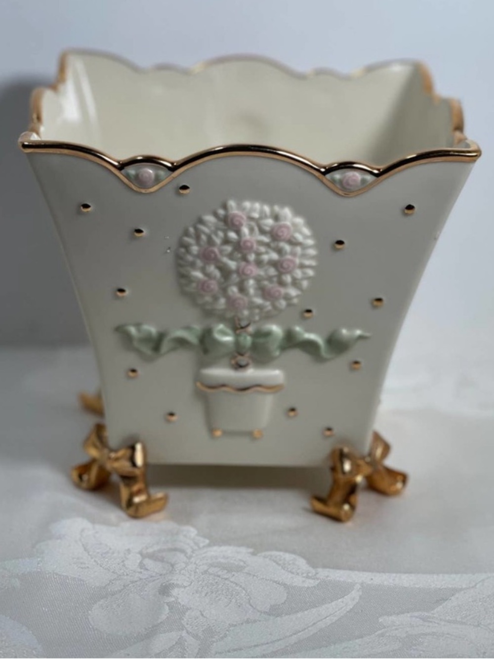 Lenox White Porcelain Planter with Pink Floral Relief and Gold Trim Bows